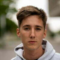 Portrait von {single_term_title()}